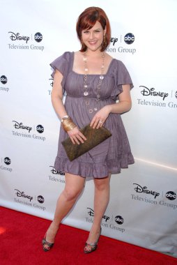 Sara Rue