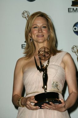 Laura linney