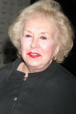 Doris Roberts