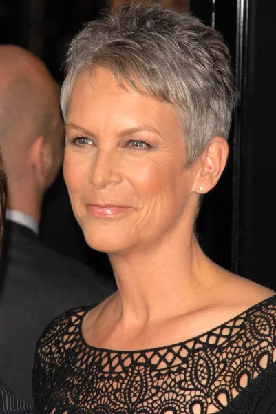 Jamie Lee Curtis at the Los Angeles Premiere of 'Avatar,' Chinese Theater, Hollywood, CA. 12-16-09 — 图库照片