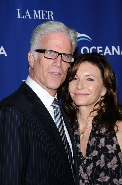 Ted danson en mary steenburgen — Stockfoto