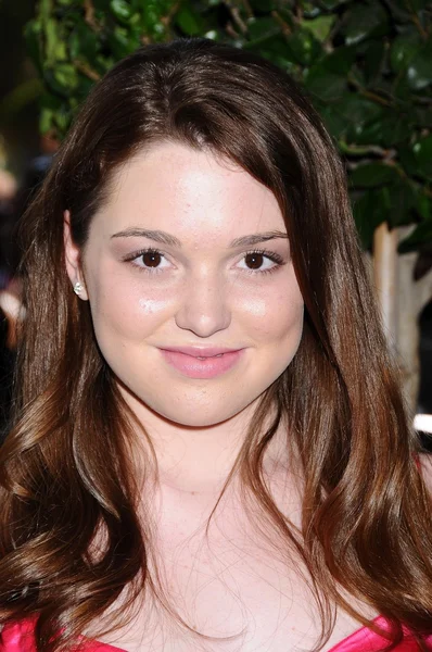 Jennifer Stone — Stockfoto