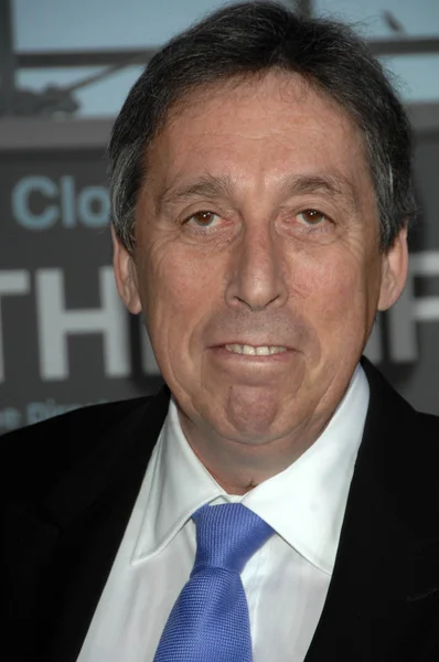 Ivan Reitman på "upp i luften" Los Angeles Premiere, Mann Village Theatre, Westwood, ca. 11-30-09 — Stockfoto