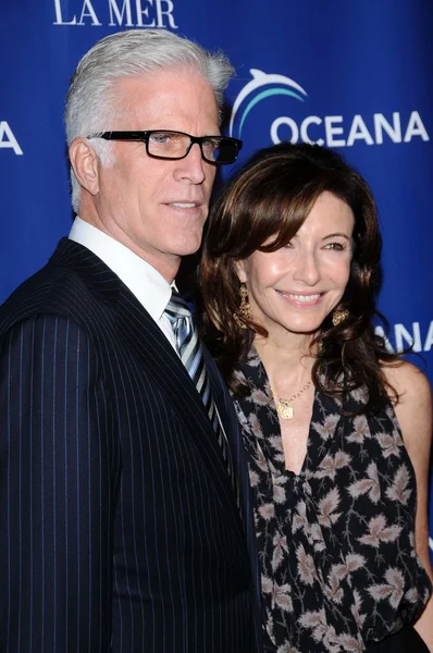 Ted Danson and Mary Steenburgen — Stock Photo, Image