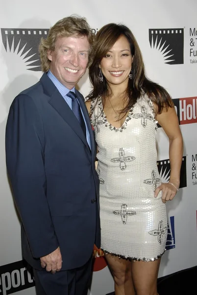 Nigel Lythgoe and Carrie Ann Inaba — Stock Photo, Image