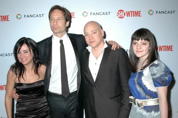 Pamela Adlon Und David Duchovny Mit Evan Handler Und Madeleine — Stockfoto