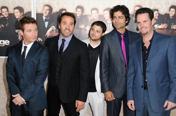 Cast of 'Entourage' at the Los Angeles Premiere of 'Entourage' Season Six. Paramount Theater, Hollywood, CA. 07-09-09 — 图库照片