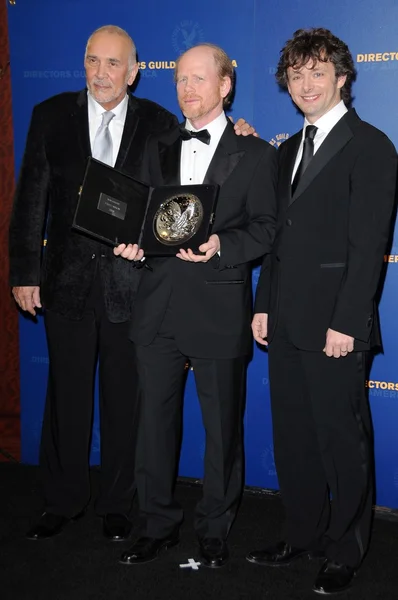 Frank Langella with Ron Howard and Michael Sheen in the press room at the 61st Annual DGA Awards. Hyatt Regency Century Plaza, Los Angeles, CA. 01-31-09 — Stock Photo, Image