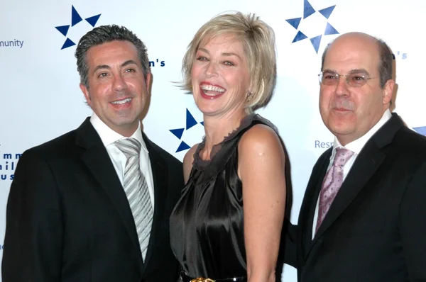 Dr. Charles J. Sophy with Sharon Stone and Jeff Wachtel — Stock Photo, Image