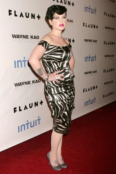Kelly Osbourne en Flaunt Magazines 10th Anniversary Party And Holiday Toy Drive. Mansión Wayne Kao, Homby Hills, CA. 12-18-08 — Foto de Stock