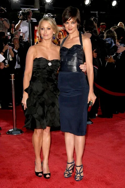 Christine Taylor and Katie Holmes — Stok fotoğraf