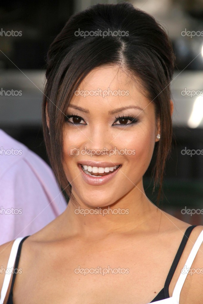 Steffiana De La Cruz – Stock Editorial Photo © s_bukley #15135435