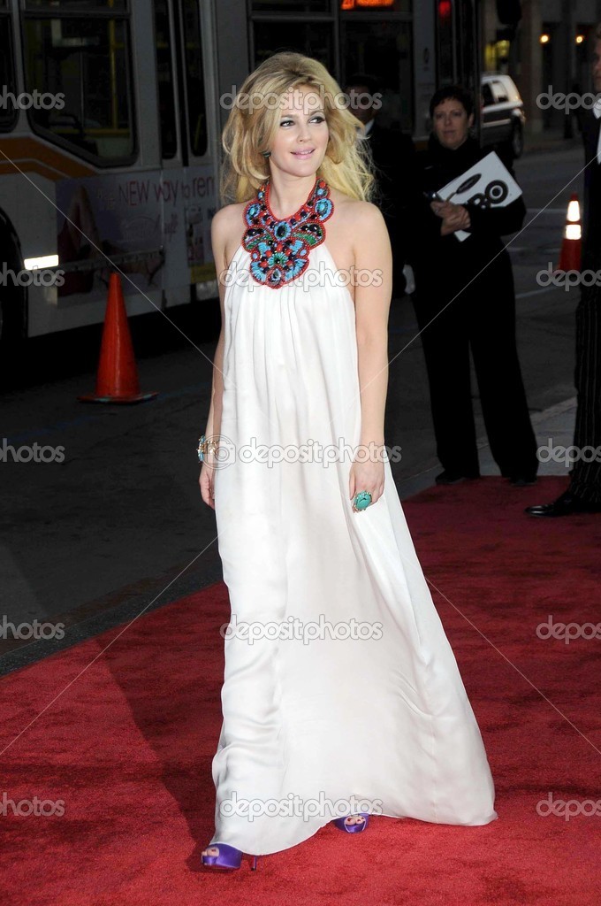 Drew Barrymore Auf Der Los Angeles Premiere Von Grey Gardens