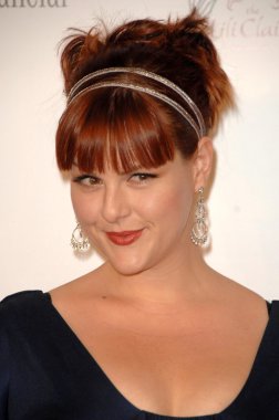 Sara Rue