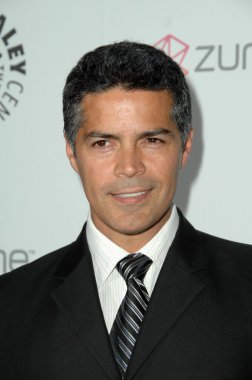 Esai morales