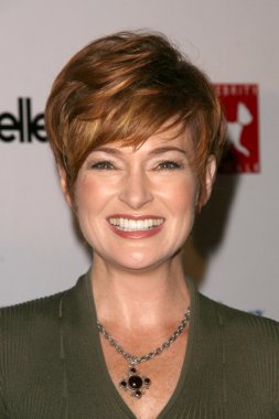Carolyn hennesy