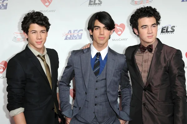 Nick Jonas Con Joe Jonas Kevin Jonas Gala Musicares Person — Foto Stock