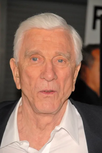 Leslie Nielsen Los Angeles Premierjén Stan Helsing Arclight Theater Hollywood — Stock Fotó