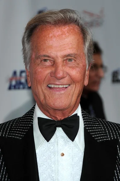 Pat Boone en la Gala de la Persona del Año Musicares 2009. Los Angeles Convention Center, Los Angeles, CA. 02-06-09 — Foto de Stock