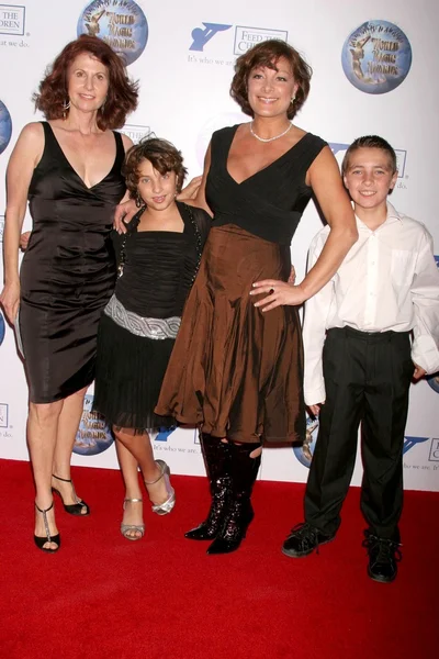 Mimi Lesseos e família — Fotografia de Stock