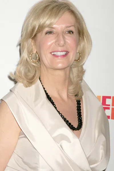 Cynthia Harnisch at the 20th Anniversary Inner City Arts Imagine Gala and Auction. Beverly Hilton Hotel, Beverly Hills, CA. 10-15-09 — Stock Photo, Image