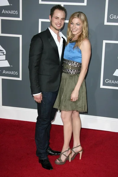 Dean Sheremet and LeAnn Rimes at the 51st Annual GRAMMY Awards. Staples Center, Los Angeles, CA. 02-08-09 — 스톡 사진