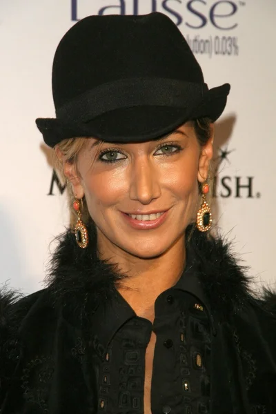 Lady Victoria Hervey en el Launch Party for Latisse, beneficiando a la Fundación Make a Wish. 800 North La Cienega, Los Angeles, CA. 03-26-09 — Foto de Stock