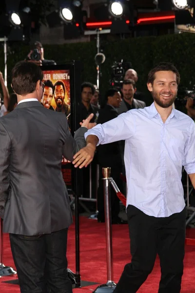 Tom Cruise e Tobey Maguire — Fotografia de Stock