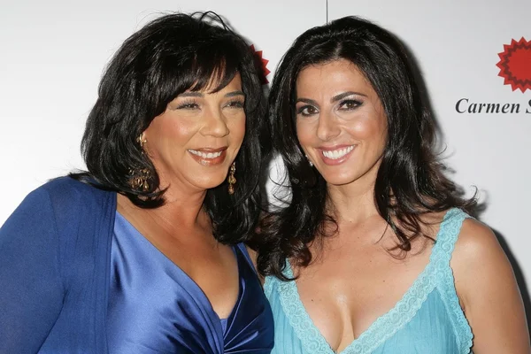 Kiki Melendez and Kira Soltanovich at a Special Screening Of The Hot Tamales Comedy Special presented by Showtime. The FIne Arts Theatre, Beverly Hills, CA. 04-20-09 — Stock Photo, Image