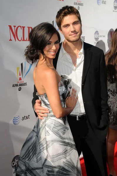 Roselyn Sanchez and Eric Winter — Stock Photo, Image