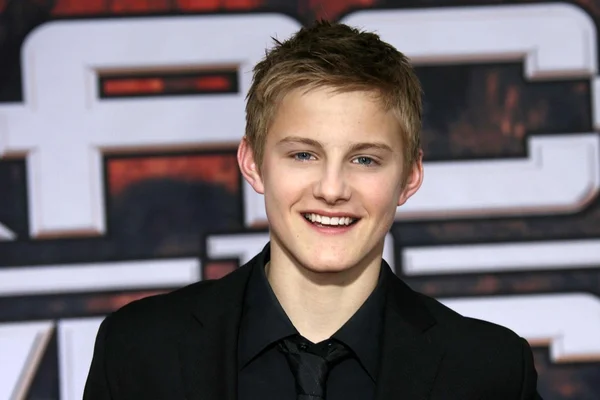 Alexander Ludwig-a Los Angeles-i premierjén a Boszorkány-hegy Race. El Capitan Színház, Hollywood, Ca. 03-11-09 — Stock Fotó