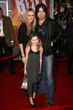 Tish cyrus ve billy ray cyrus ve kızı