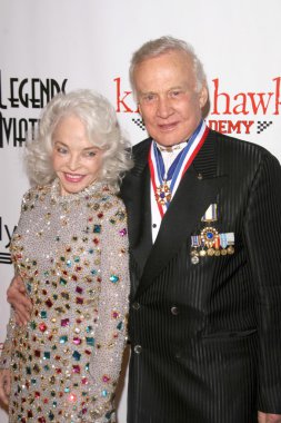 buzz Aldrin ve karım lois, 6 yıllık 'yaşayan efsaneler Havacılık' ödül töreni. beverly hilton hotel, beverly hills, ca. 01-22-09