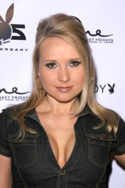 alana köri 55 yıllık playboy playmate için partide. bir gün batımı, west hollywood. 12-12-08