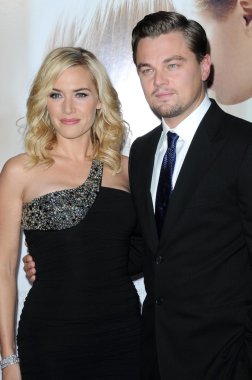 Kate winslet ve leonardo dicaprio, devrimci yol dünya prömiyeri. Mann Köyü tiyatro, westwood, ca. 12-15-08