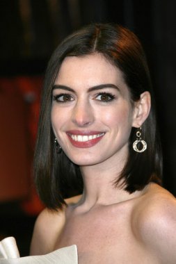 Anne Hathaway
