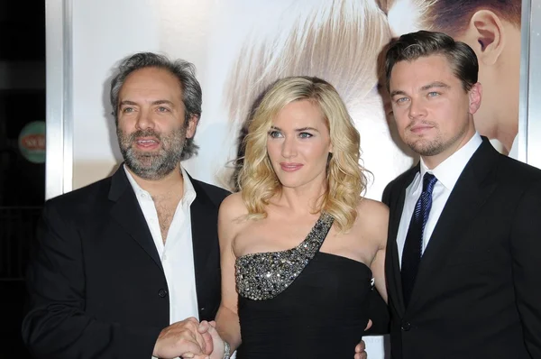 Leonardo Dicaprio és Kate Winslet Sam Mendes — Stock Fotó