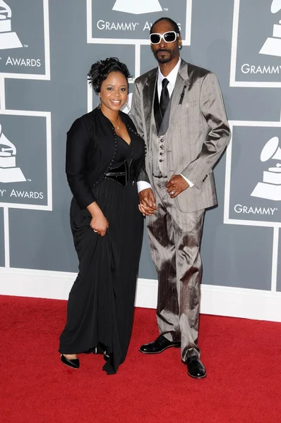 Snoop Dogg y su esposa Shante — Foto de Stock