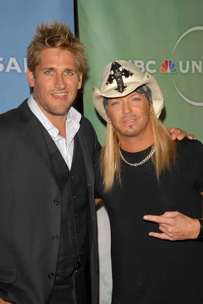 Curtis Stone and Bret Michaels at NBC Universal's Press Tour Cocktail Party, Langham Hotel, Pasadena, CA. 01-10-10 — Stock Photo, Image