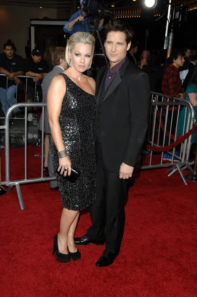 Jennie Garth and Peter Facinelli — Stock Photo, Image