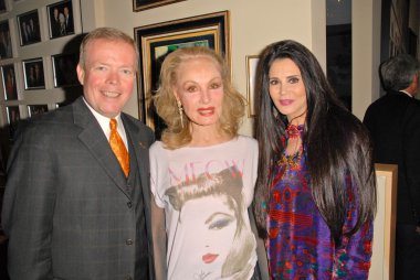 David W. Streets, Julie Newmar ve Barbara Lazaroff Julie Newmar A Life in Motion