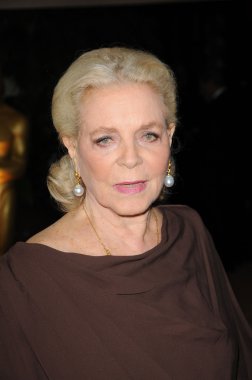 Lauren Bacall 2009 valiler zamanda Academy of Motion Picture Arts and Sciences, Grand Ballroom Hollywood ve Highland Center, Hollywood, Ca. 11-14-09 at tarafından sunulan Ödülleri'nde