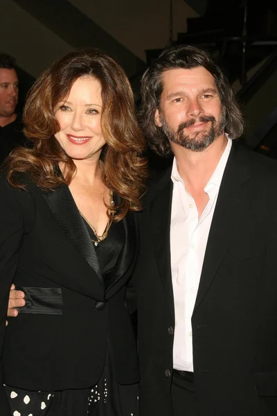 Mary McDonnell e Ronald D. Moore — Foto Stock