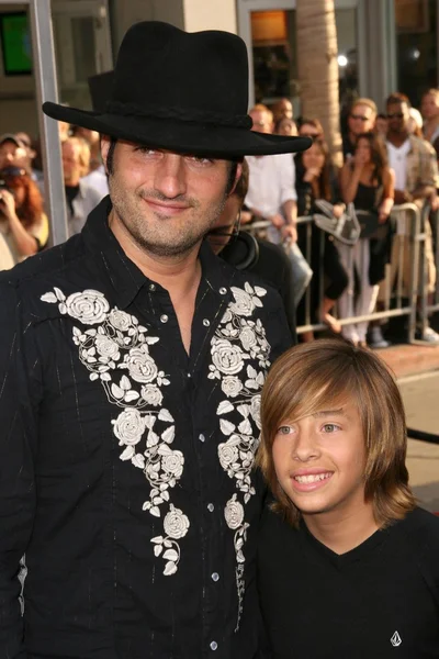 Robert rodriguez och jimmy bennett — Stockfoto