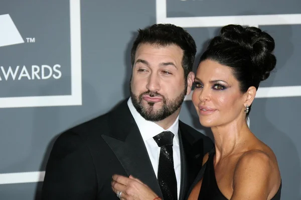 Joey Fatone and Lisa Rinna at the 51st Annual GRAMMY Awards. Staples Center, Los Angeles, CA. 02-08-09 — Stock Photo, Image