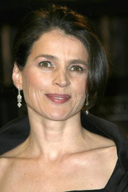 Julia Ormond