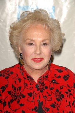 Doris Roberts