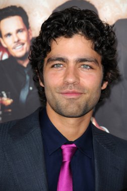 Adrian grenier entourage altıncı sezon los angeles galasında. Paramount Tiyatrosu, hollywood, ca. 07-09-09