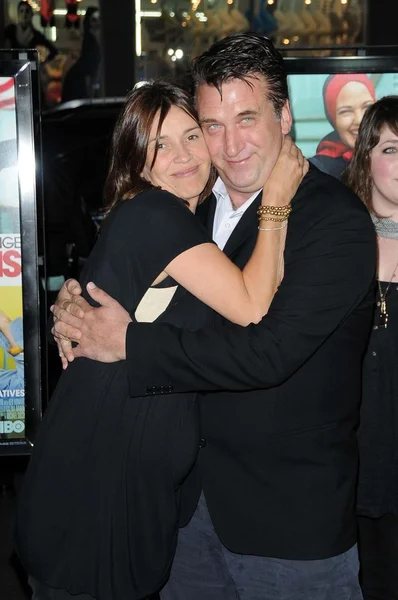 Joanne Smith-Baldwin e Daniel Baldwin no Los Angeles Premiere of 'Grey Gardens'. Grauman 's Chinese Theatre, Hollywood, CA. 04-16-09 — Fotografia de Stock