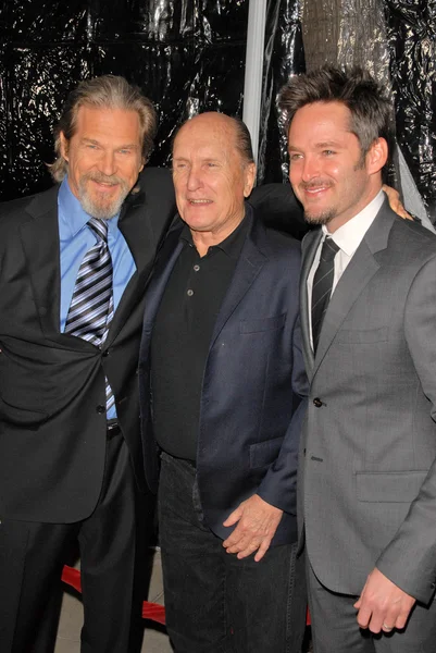 Jeff Bridges, Robert Duvall and Scott Cooper at the "Crazy Heart" Los Angeles Premiere, Acadamy of Motion Picture Arts and Sciences, Beverly Hills, CA. 12-08-09 — Stock Photo, Image